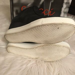 Women’s Sneakers